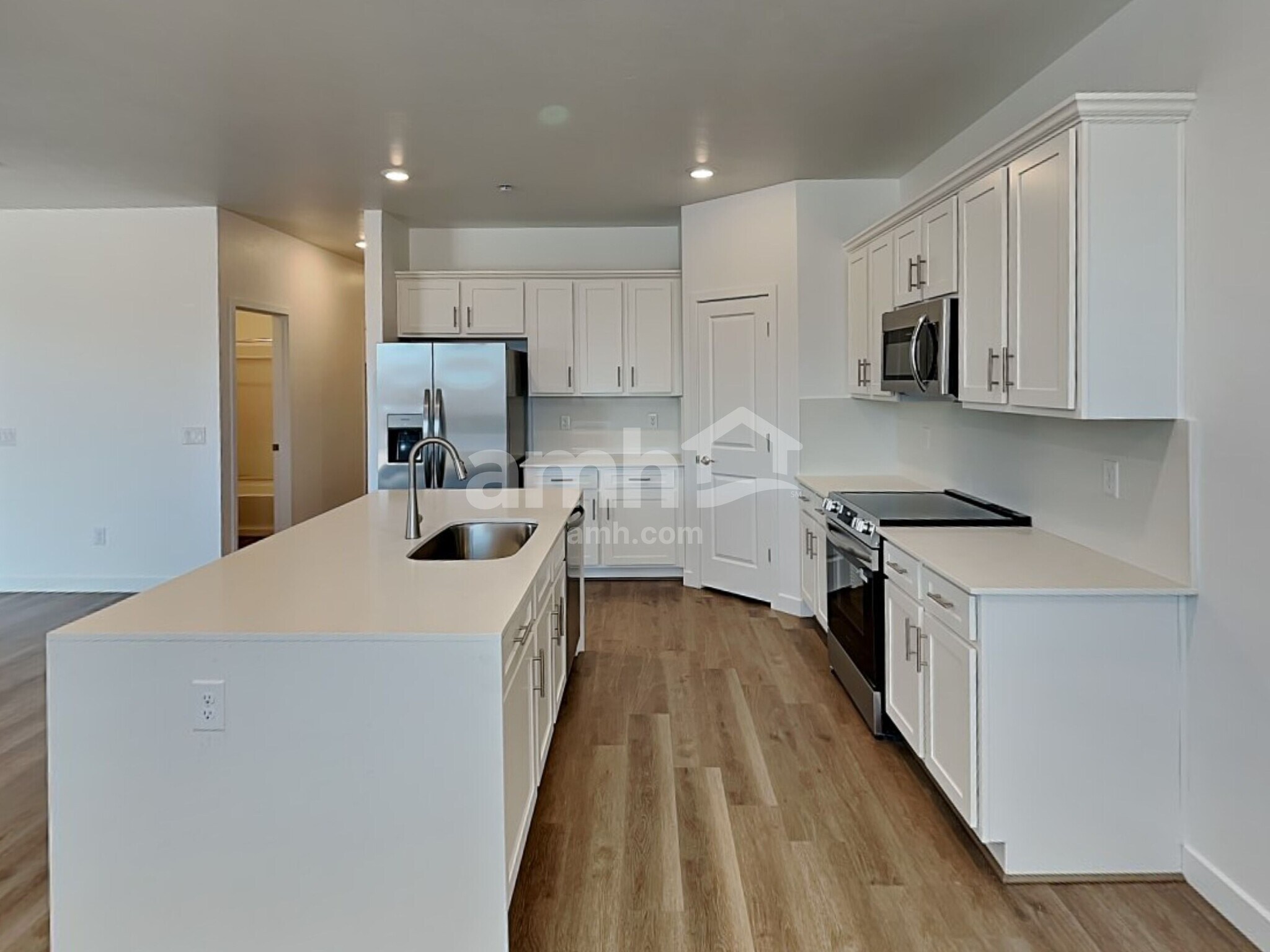 Building Photo - 6509 E Paseo Alga