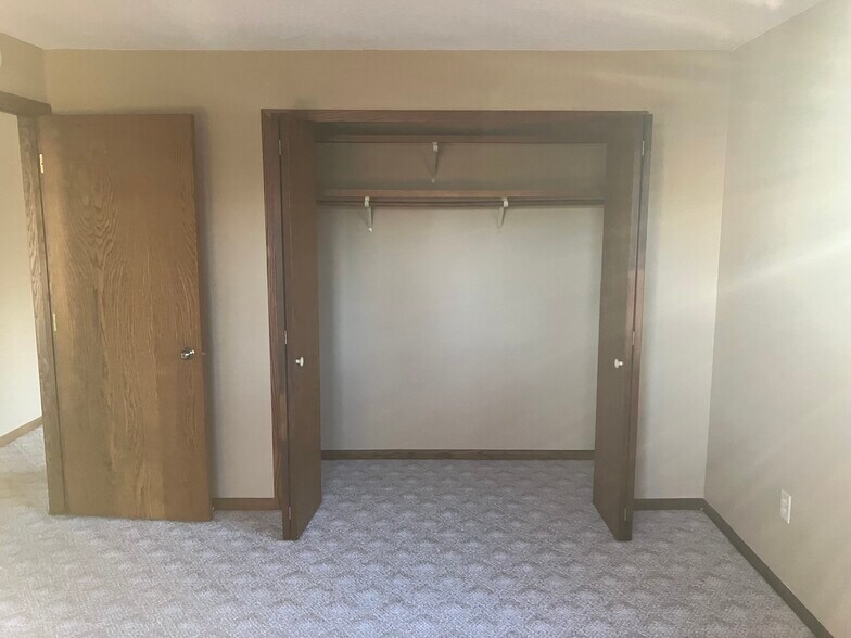 Building Photo - 301 5th St S