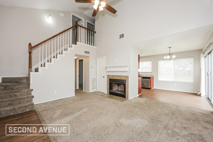 Building Photo - 6738 Silver Sage Dr