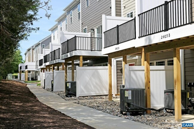 Building Photo - 2405 Anlee Rd