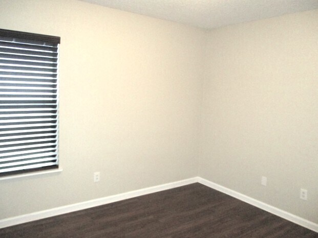 Building Photo - 1472 Redbird Creek Dr