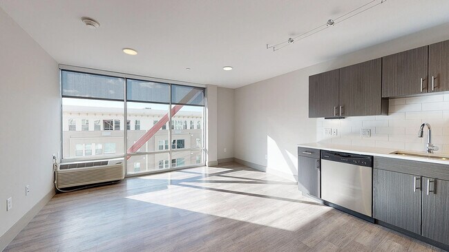 Building Photo - Boutique Apartments