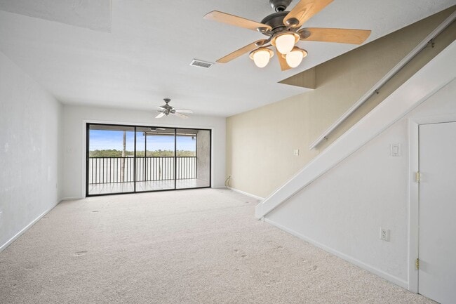 Building Photo - Stunning 2-bedroom, 2-bathroom condo with ...