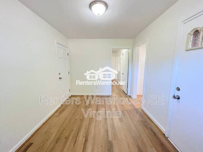 Building Photo - 354 Warrington Cir