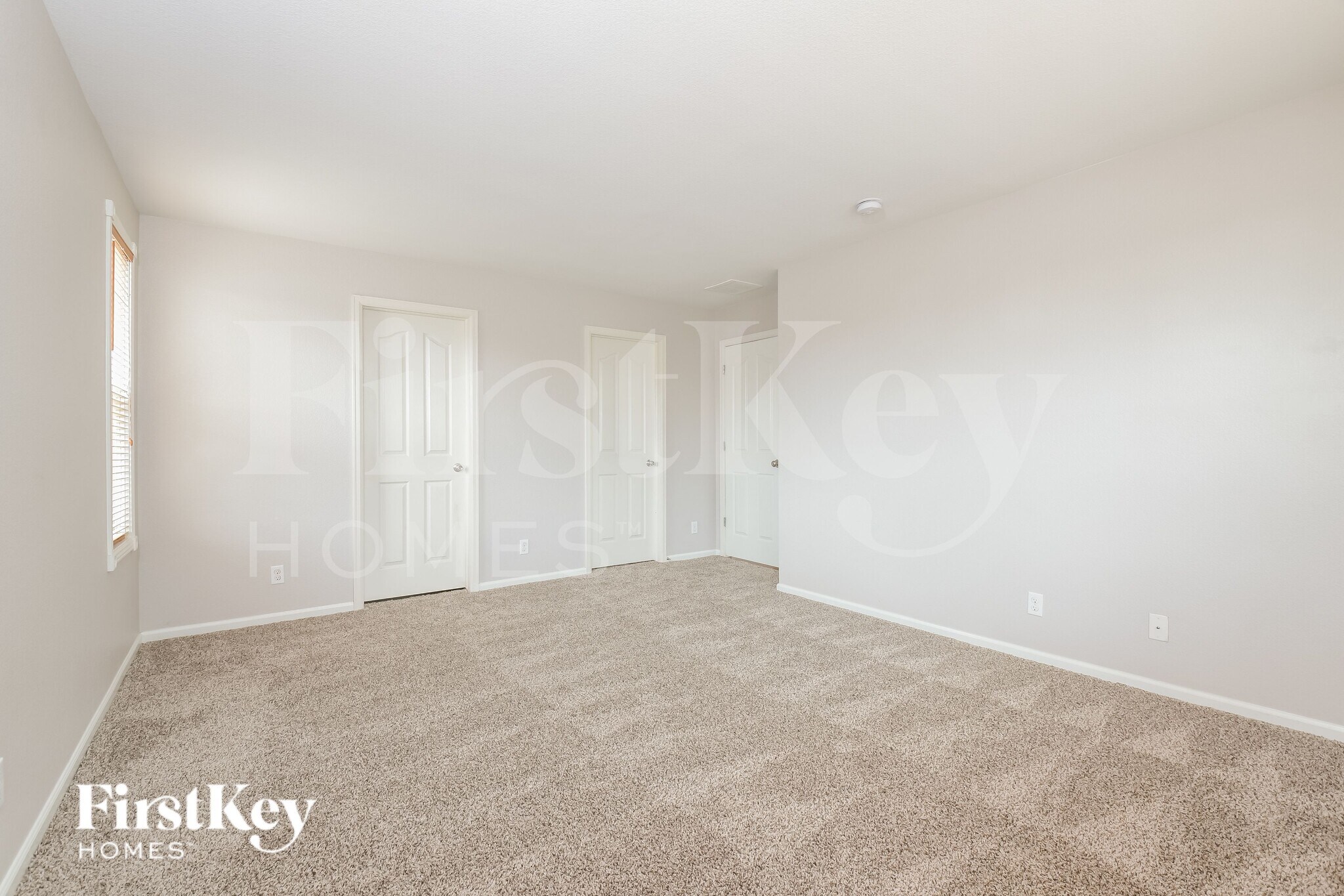 Building Photo - 800 Lonewolf Cir