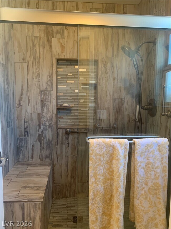 Building Photo - 2924 Crown Ridge Dr