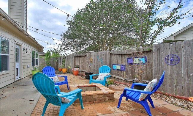 Building Photo - 8206 Sierra Dawn Dr