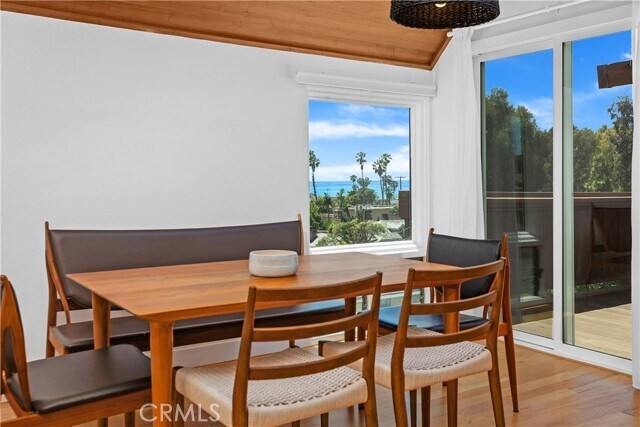 Building Photo - 390 St Ann's Dr