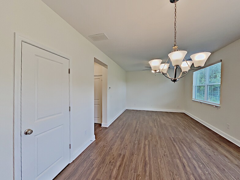 Building Photo - 1012 Bevington Dr
