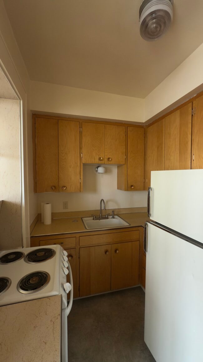 Building Photo - 428 Power St