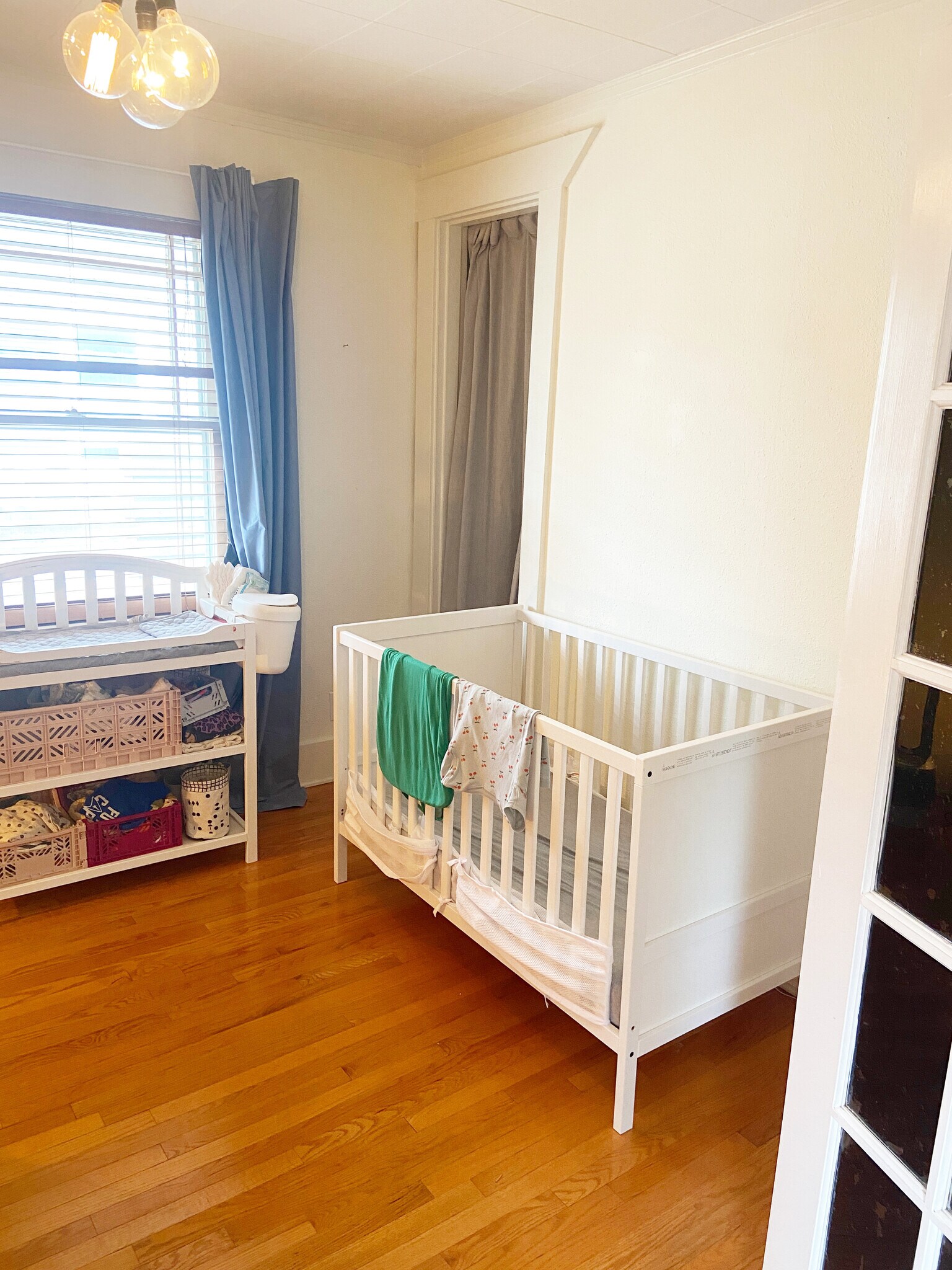 2nd bdrm (or extended living room). The french doors provide the flexibility. - 5124 NE 35th Pl