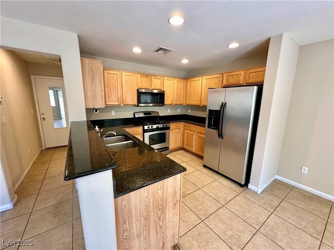 Building Photo - 6038 Devers Ct