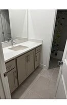 Building Photo - 8107 Lamplight Dr