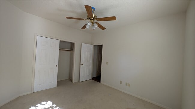 Building Photo - 23206 Colony Green Dr