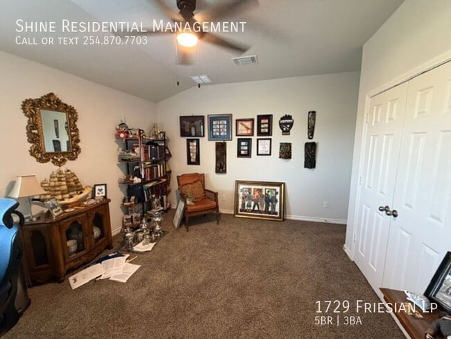 Building Photo - 1729 Friesian Lp