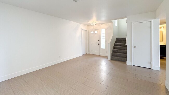 Building Photo - 3-Bed, 2.5-Bath Summerlin Home with Modern Upgrades & Upstairs Laundry