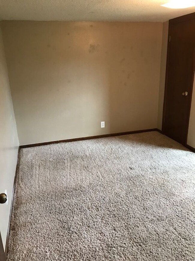 Building Photo - 11533 Woodoak