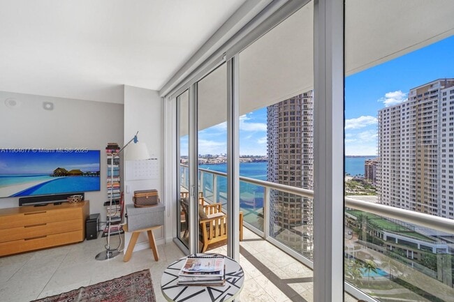 Building Photo - 465 Brickell Ave