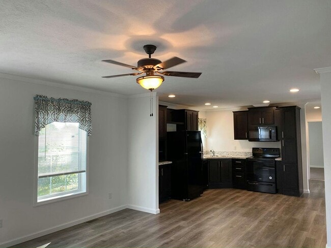 Building Photo - 8854 Breinig Run Cir