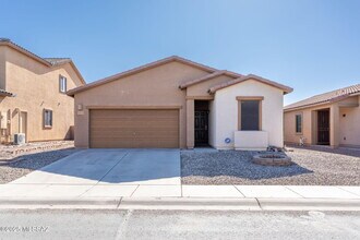 Building Photo - 12073 W Hailey Ln
