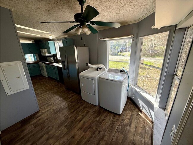 Building Photo - 15275 NE 238th St