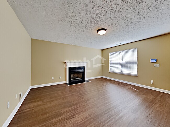 Building Photo - 156 Sundance Way