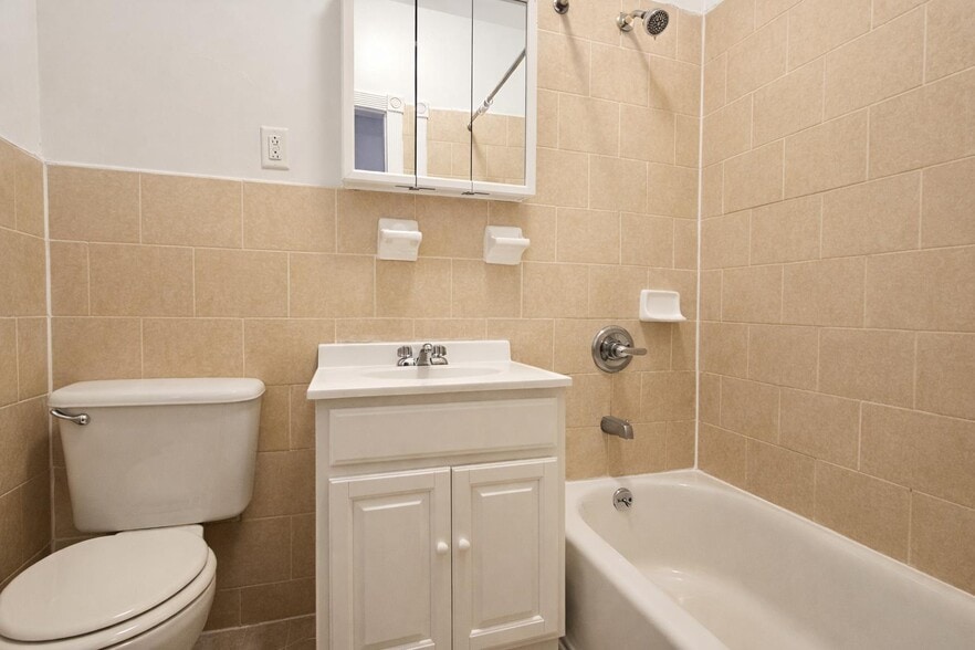 Building Photo - 270 Fort Washington Ave