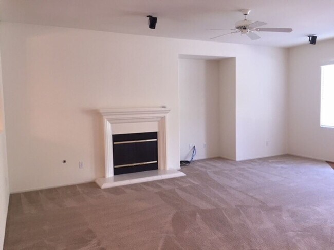 Building Photo - 29538 Big Bend Pl