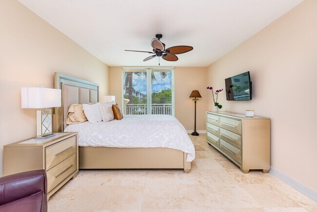 Building Photo - 99 SE Mizner Blvd