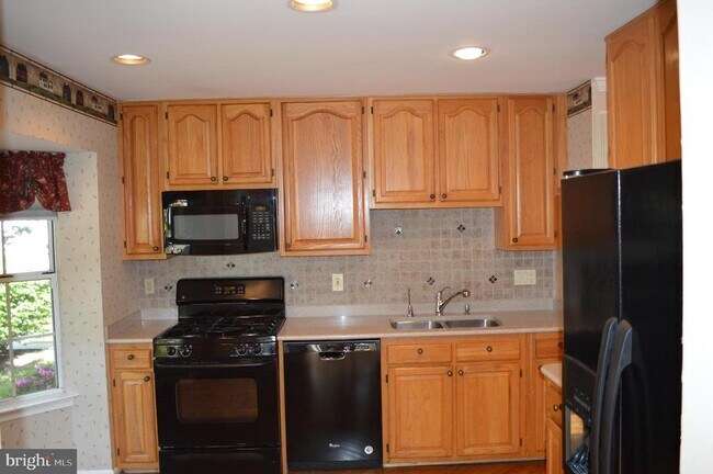 Building Photo - 16853 Capon Tree Ln