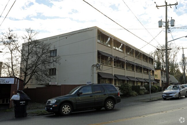 University View & Sinclair - University View & Sinclair Apartments