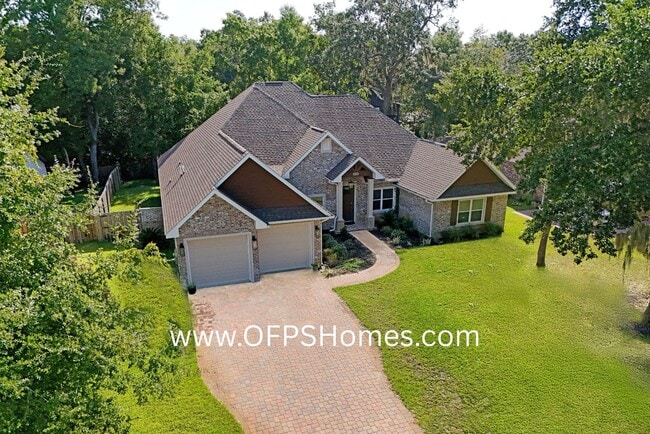 Building Photo - 4bed Home within Walking Distance to Sound