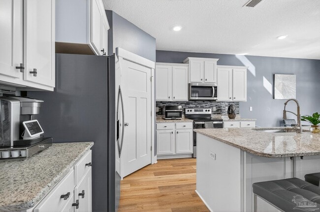 Building Photo - 6076 Rutherford Lp
