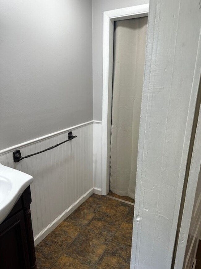 Building Photo - 3 bedroom semi Etters