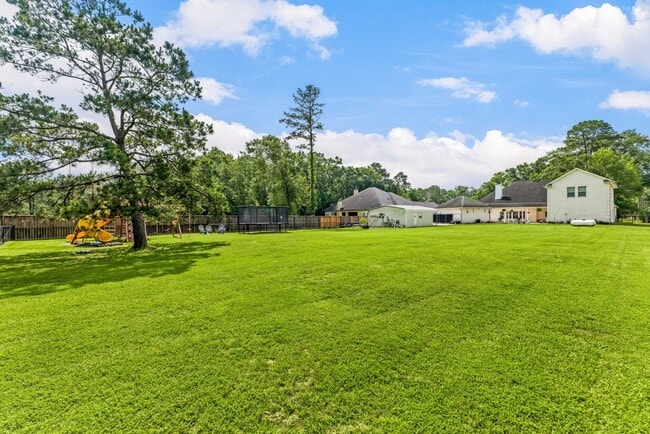Building Photo - 19509 Desna Dr