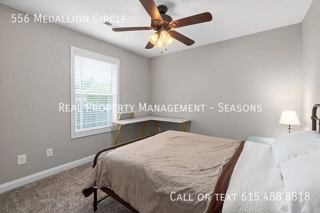 Building Photo - 556 Medallion Cir
