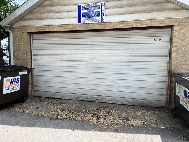 Building Photo - 3512 N Halsted St