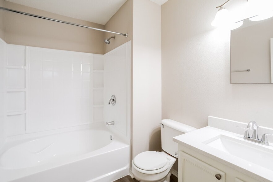 Building Photo - 732 Granite Ridge Dr