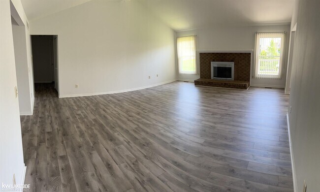 Building Photo - 52156 Antler Dr