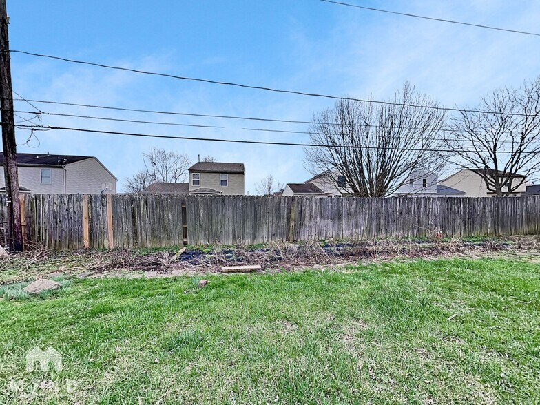 Building Photo - 4539 Paxton Dr S