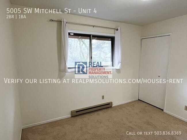 Building Photo - 5005 SW Mitchell St