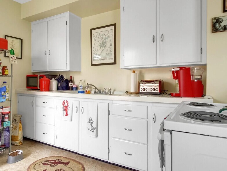 Building Photo - 14 Swan St