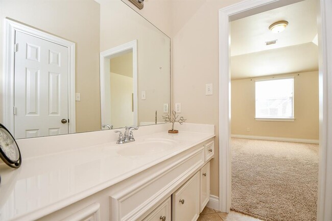 Building Photo - 14210 Mopan Springs Ln