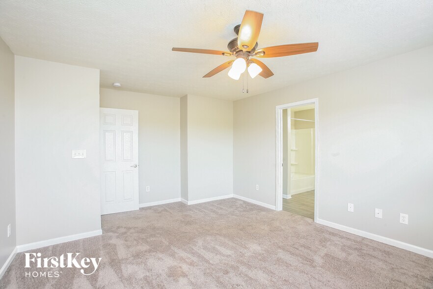 Building Photo - 5846 Wintersweet Ln