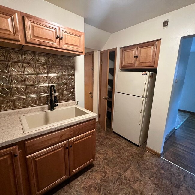 Building Photo - 3178 N Booth St
