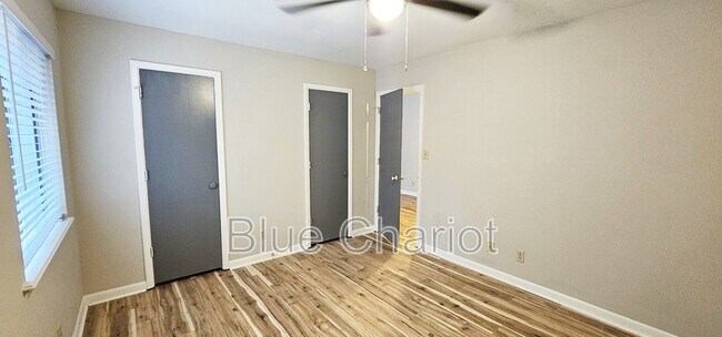 Building Photo - 47 Bell Cir