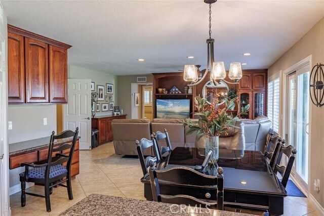 Building Photo - 5540 Green Hollow Ln