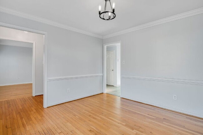 Building Photo - 11704 Park Forest Ct