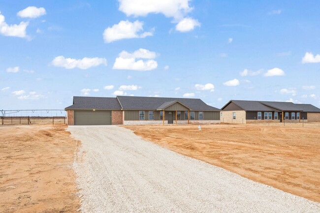 Building Photo - New Construction Home In Idalou ISD!