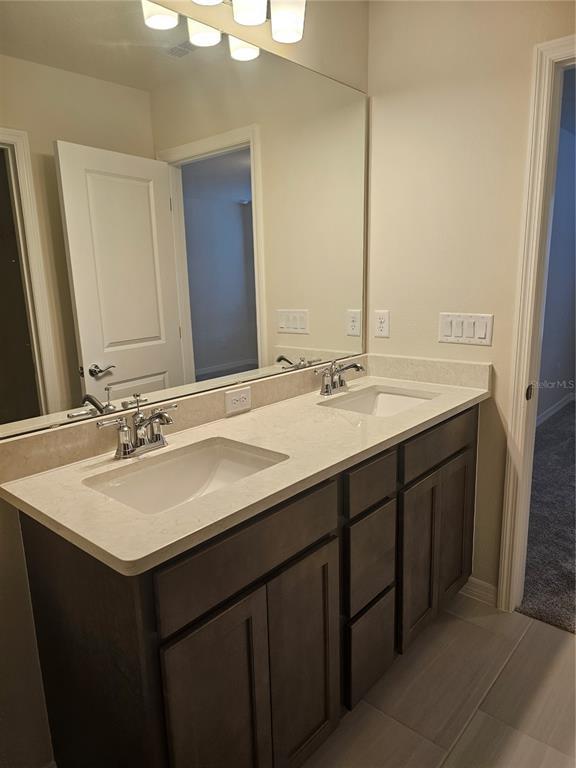 Building Photo - 16294 Merry Aly